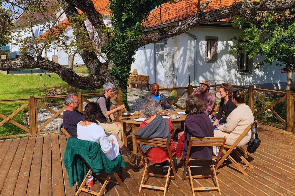 Parokia Apartman Es Coworking A Balaton Mellett Kaptalantoti 外观 照片